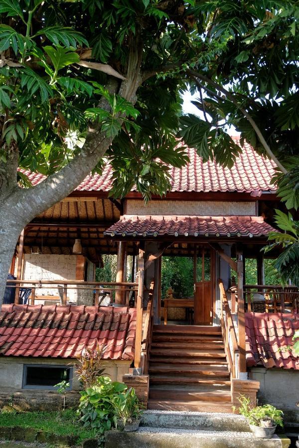 Sua Bali Lodge *